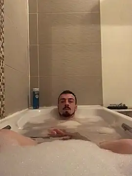 Snapshot of jaycoy22 chatting on February 13, 2026, 3:08 pm jaycoy22 online show from February 13, 2026, 3:08 pm