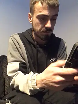 Snapshot of jaycoy22 chatting on February 14, 2026, 8:27 pm jaycoy22 online show from February 14, 2026, 8:27 pm