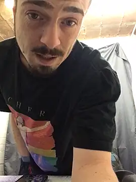 Snapshot of jaycoy22 chatting on February 21, 2026, 10:55 pm jaycoy22 online show from February 21, 2026, 10:55 pm