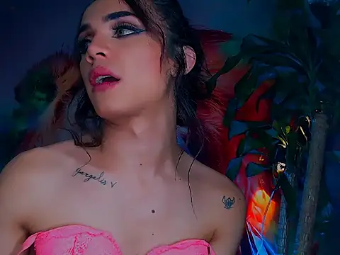 Cristal Gem1 online show from November 5, 2025, 10:48 am