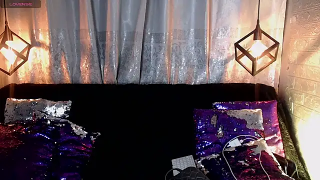 Cristal Gem1 online show from March 11, 2026, 11:05 am