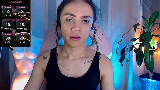 Cristal Gem1 online show from May 11, 2026, 11:49 am