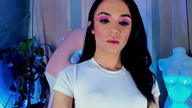 Cristal Gem1 online show from June 28, 2026, 9:04 am