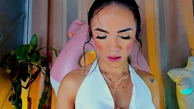 Cristal Gem1 online show from July 13, 2026, 11:02 am