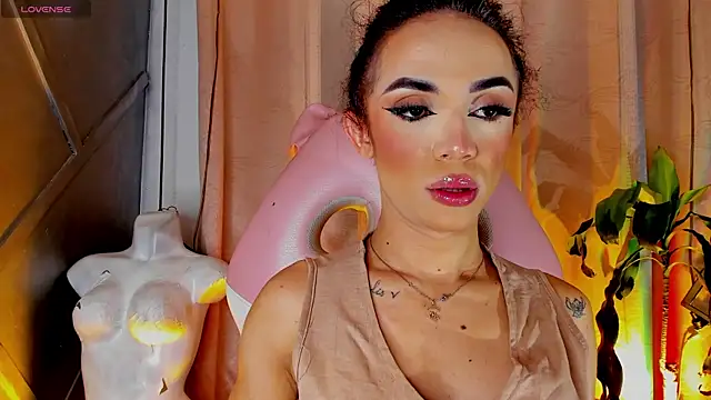 Cristal Gem1 online show from July 19, 2026, 6:17 am