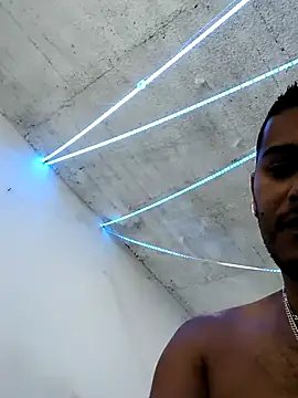 salo-rousee online show from September 18, 2025, 7:05 pm