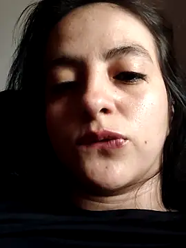 salo-rousee online show from September 19, 2025, 7:03 pm