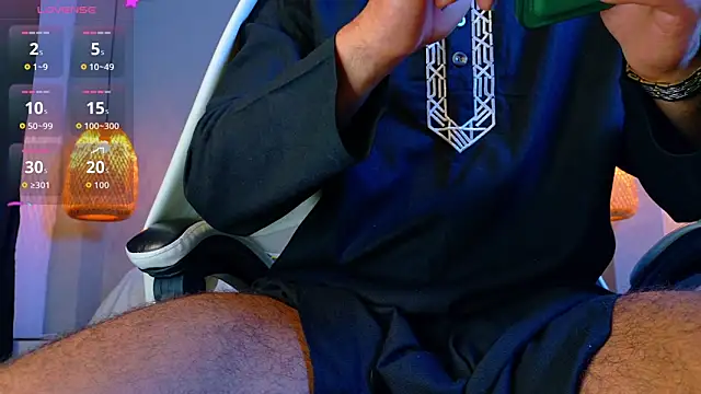 Thaiel Fosteer online show from March 18, 2026, 7:11 am