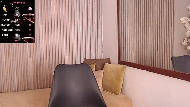 Snapshot of Glory_girl chatting on November 3, 2025, 3:13 pm Glory girl online show from November 3, 2025, 3:13 pm