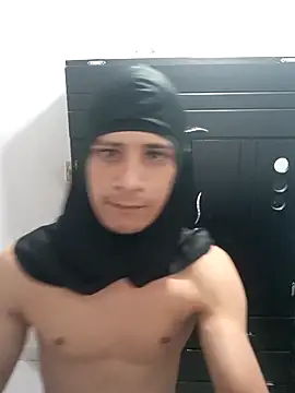 hechizo777 online show from December 1, 2025, 4:12 pm