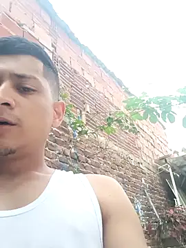 hechizo777 online show from February 6, 2026, 3:04 pm