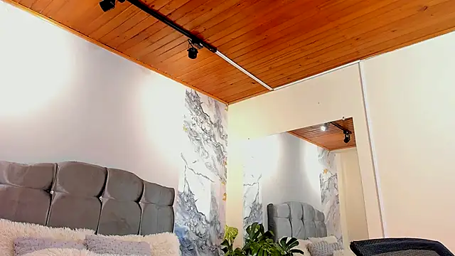 oliver mr  online show from January 6, 2026, 8:01 pm