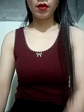 Snapshot of Vyvyy06 chatting on September 15, 2025, 4:45 am Vyvyy06 online show from September 15, 2025, 4:45 am