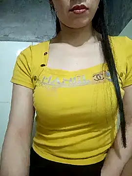 Snapshot of Vyvyy06 chatting on October 11, 2025, 3:50 am Vyvyy06 online show from October 11, 2025, 3:50 am