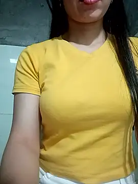 Snapshot of Vyvyy06 chatting on October 26, 2025, 12:38 am Vyvyy06 online show from October 26, 2025, 12:38 am