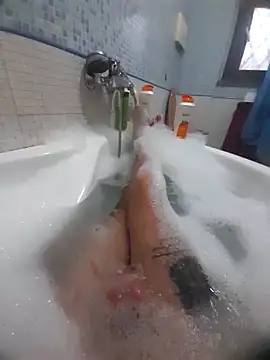 gigilola84 online show from November 3, 2025, 3:57 pm