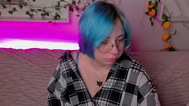 Penny Stanley online show from September 30, 2025, 2:05 am