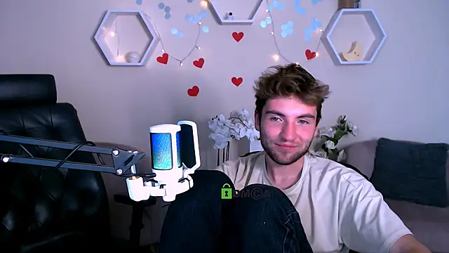 joseph bear  online show from October 3, 2025, 3:36 am