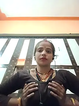 Snapshot of Miss_143 chatting on September 20, 2025, 8:15 am Miss 143 online show from September 20, 2025, 8:15 am