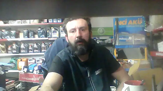 vihand22 online show from September 18, 2025, 8:27 am