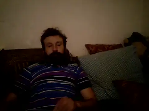 vihand22 online show from September 20, 2025, 9:16 pm