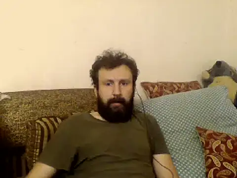 vihand22 online show from September 26, 2025, 8:24 pm