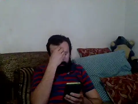 vihand22 online show from September 29, 2025, 8:46 pm