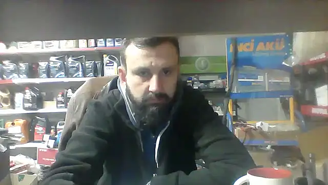 vihand22 online show from October 18, 2025, 6:26 am