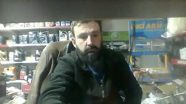 vihand22 online show from October 28, 2025, 12:52 pm