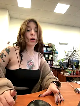 Snapshot of Mimiumuy chatting on October 8, 2025, 2:36 pm Mimiumuy online show from October 8, 2025, 2:36 pm