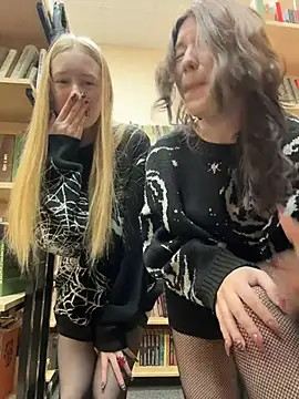 Snapshot of Mimiumuy chatting on November 1, 2025, 3:03 pm Mimiumuy online show from November 1, 2025, 3:03 pm