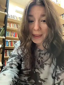 Snapshot of Mimiumuy chatting on November 4, 2025, 2:27 pm Mimiumuy online show from November 4, 2025, 2:27 pm