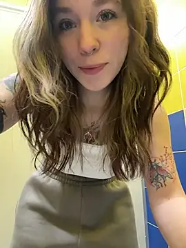 Snapshot of Mimiumuy chatting on December 22, 2025, 11:51 am Mimiumuy online show from December 22, 2025, 11:51 am