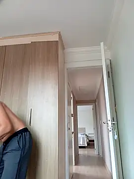 xirie98 online show from September 16, 2025, 12:28 pm