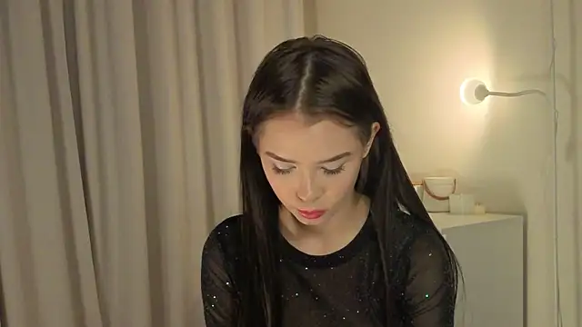 slyshypie online show from November 6, 2025, 1:12 pm