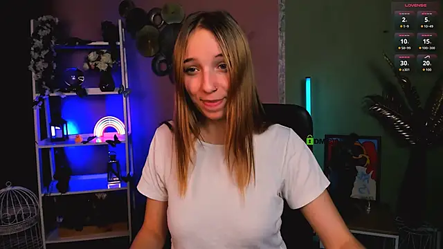 keylas moan online show from December 2, 2025, 3:29 pm