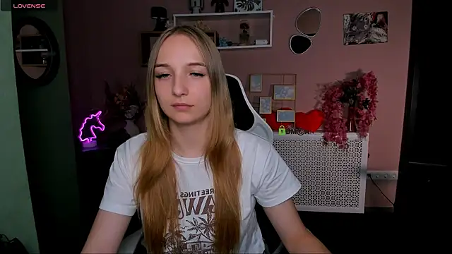 keylas moan online show from June 10, 2026, 3:44 pm