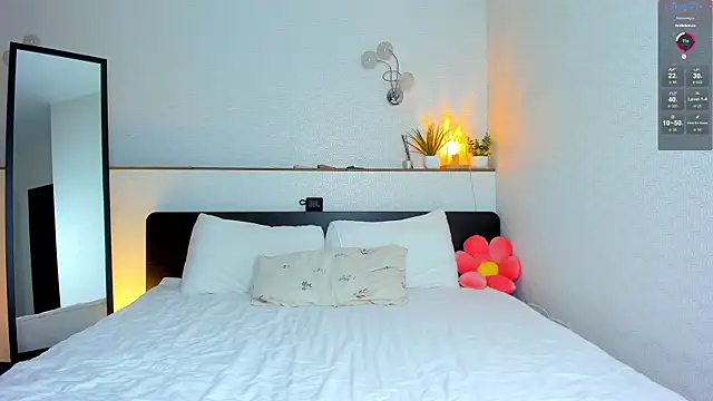 charlottacardi online show from November 27, 2025, 2:35 am