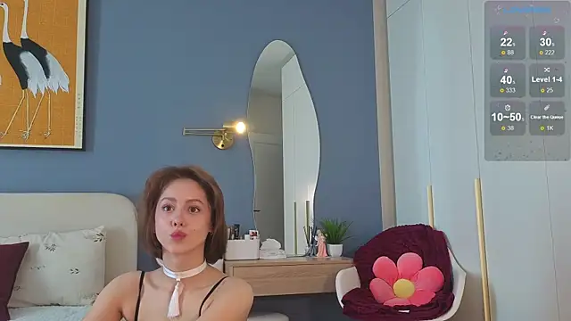 charlottacardi online show from May 15, 2026, 5:03 am