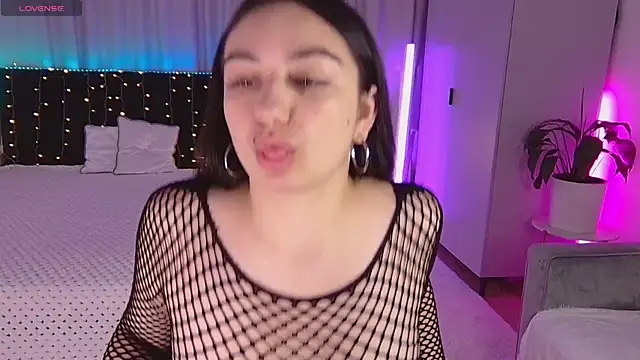 Lola Sparks online show from September 20, 2025, 6:25 am