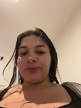 sarahreyess 11 online show from March 25, 2026, 10:43 am