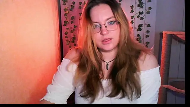 Snapshot of ZayaRush chatting on October 9, 2025, 10:24 am ZayaRush online show from October 9, 2025, 10:24 am