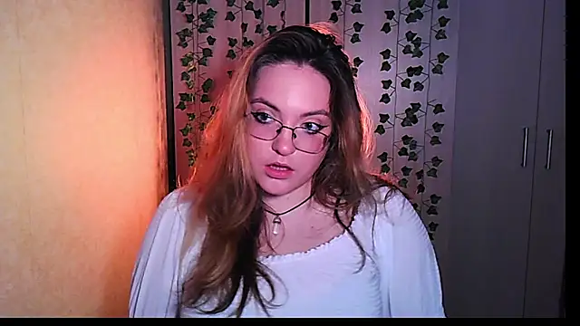 Snapshot of ZayaRush chatting on October 12, 2025, 11:31 am ZayaRush online show from October 12, 2025, 11:31 am