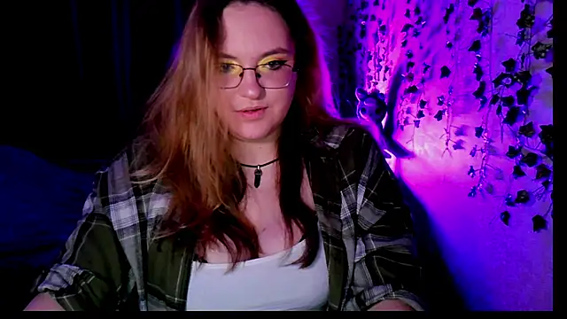 Snapshot of ZayaRush chatting on October 23, 2025, 10:14 am ZayaRush online show from October 23, 2025, 10:14 am