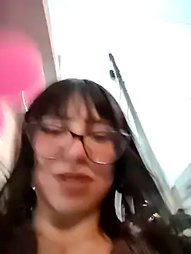 Snapshot of Kitty_Melodi chatting on September 19, 2025, 11:05 pm Kitty Melodi online show from September 19, 2025, 11:05 pm