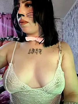 Snapshot of Kitty_Melodi chatting on October 22, 2025, 10:04 am Kitty Melodi online show from October 22, 2025, 10:04 am