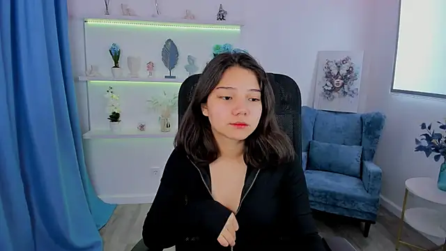 Snapshot of ElliVensda chatting on September 28, 2025, 11:48 am ElliVensda online show from September 28, 2025, 11:48 am