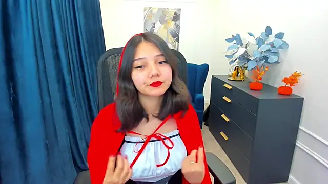 Snapshot of ElliVensda chatting on October 16, 2025, 7:48 pm ElliVensda online show from October 16, 2025, 7:48 pm