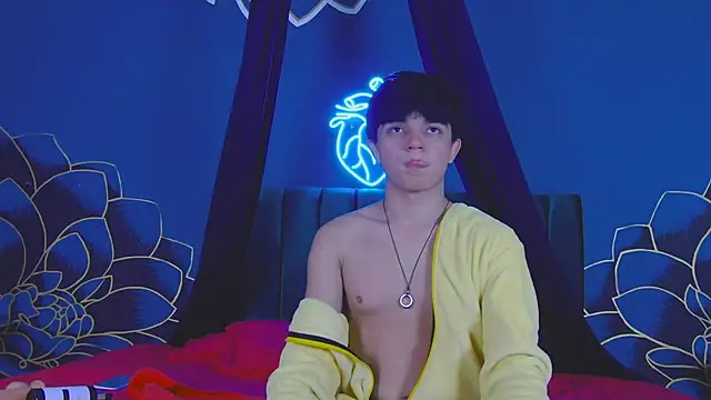 LucaDelart online show from October 16, 2025, 12:39 pm