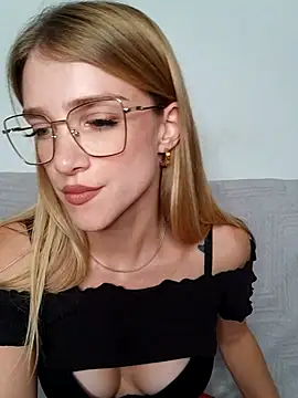 TeaseRosie online show from September 24, 2025, 2:09 pm
